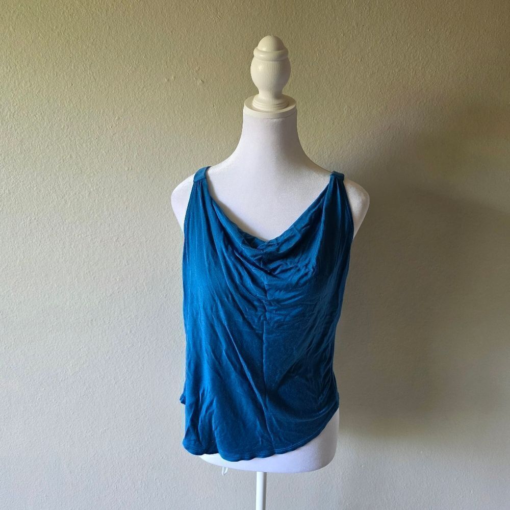 Trina Turk Blue Flowy Low Neck Tank Top Small